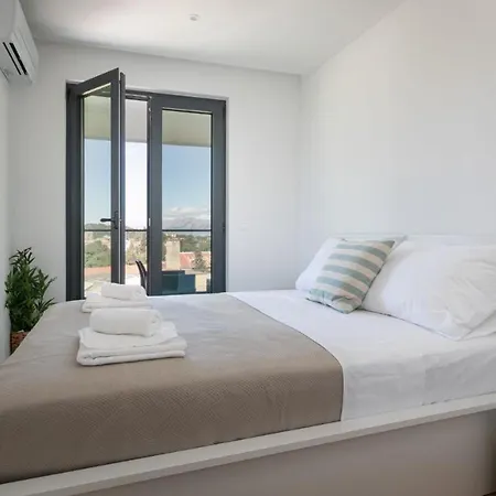 Apartments Amfora Dino